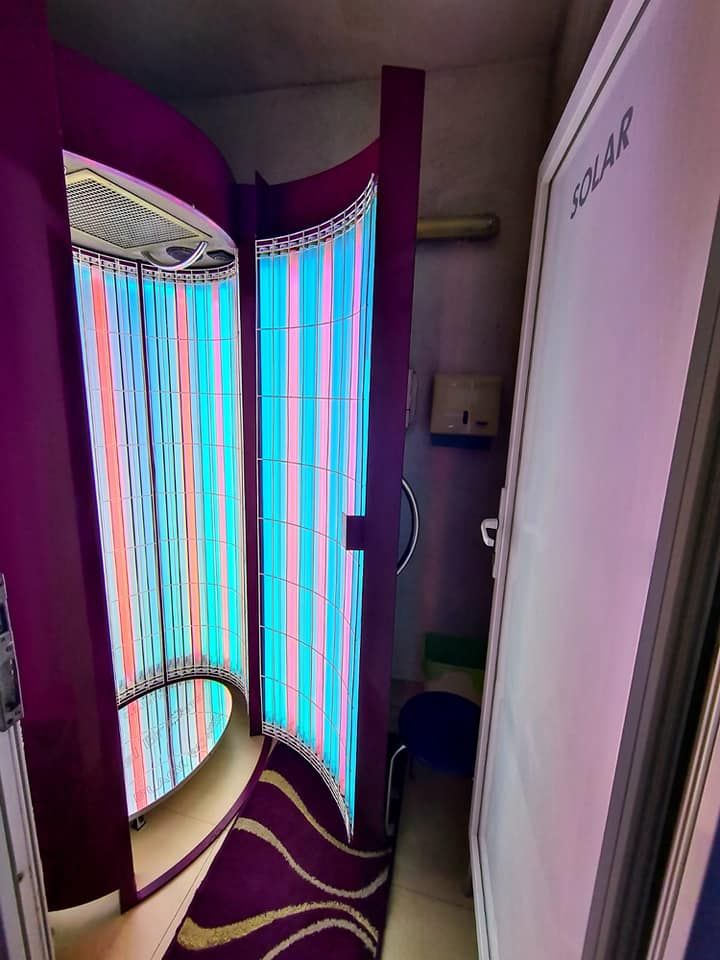 Cabina solar vertical XForce Bacău
